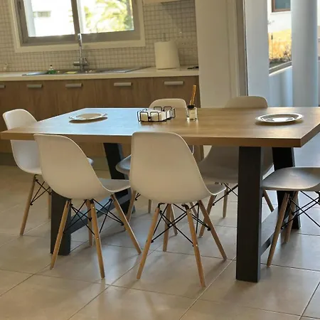 Apartmán Two Bedrooms With Private Balcony *