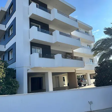 Daire Two Bedrooms With Private Balcony