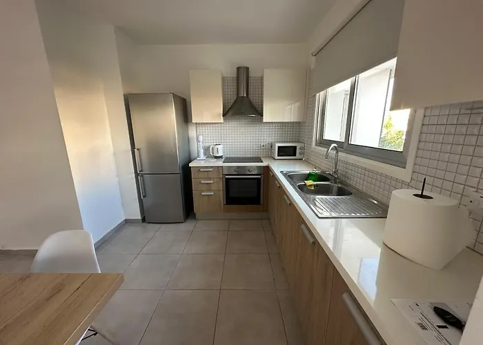 Two Bedrooms With Private Balcony * Nikósie