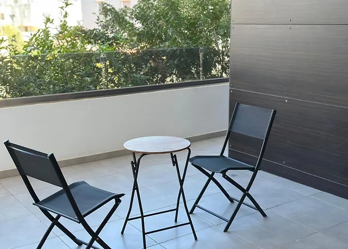 Two Bedrooms With Private Balcony * ניקוסיה