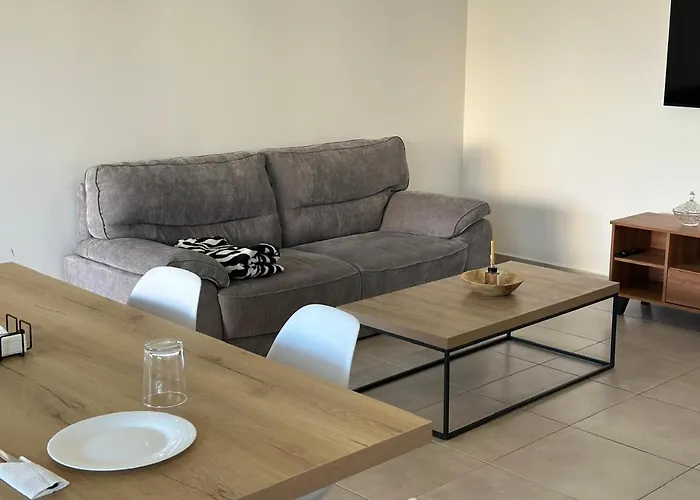 Appartamento Two Bedrooms With Private Balcony