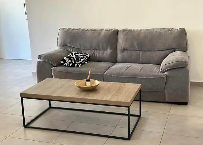 Appartamento Two Bedrooms With Private Balcony *